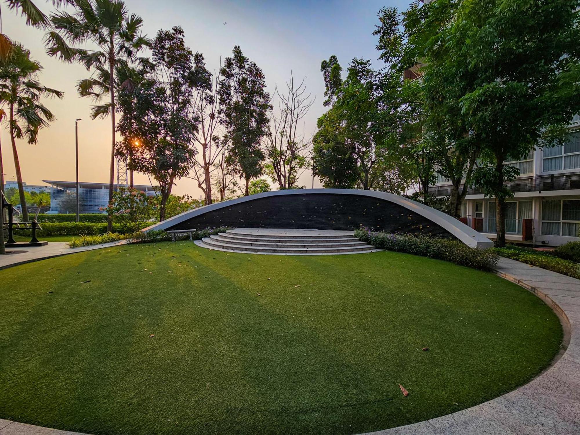The Idle Hotel And Residence Ban Lam Rua Taek Bagian luar foto